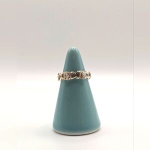 4.75 silver ring roses